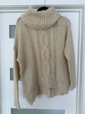 Vero Moda Cream Cable Knit Turtleneck Sweater